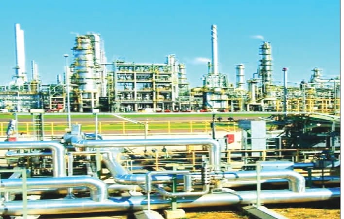 Petrol Supply Crashes 23% as Imports Drop 30%, Local Receipts Fall 21% – THISDAYLIVE