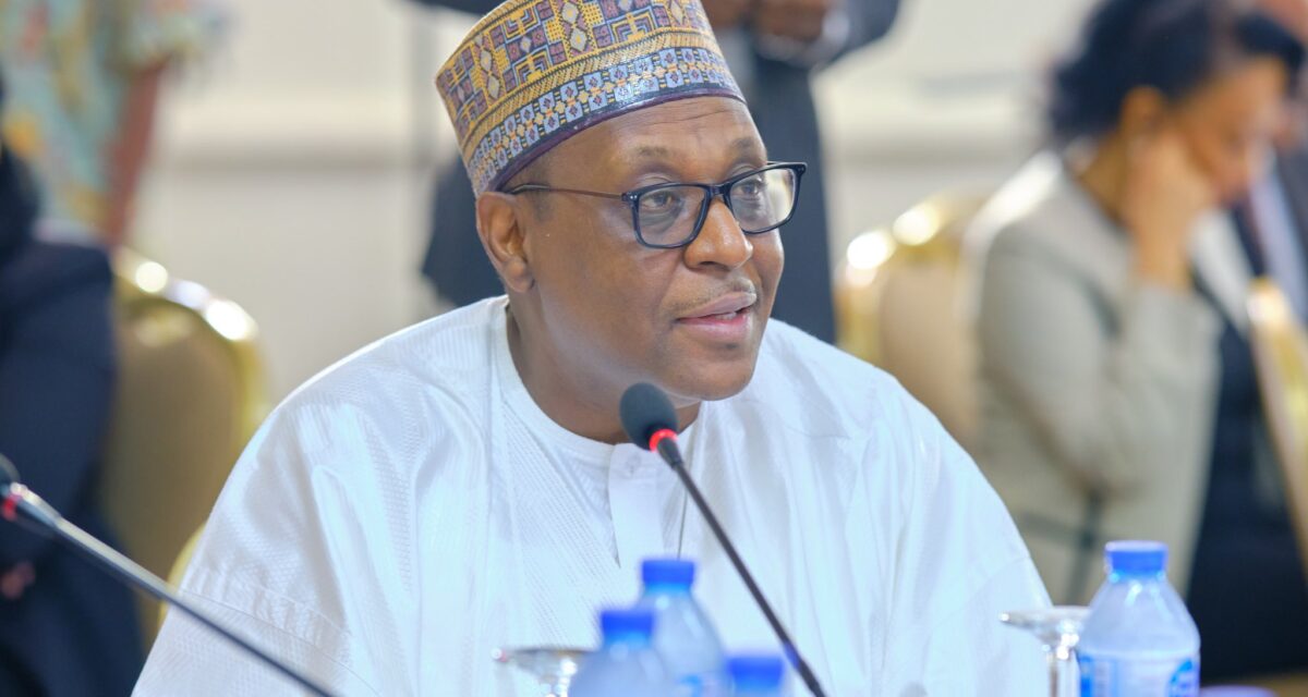 Nigerian govt says no restrictions on large gatherings for now