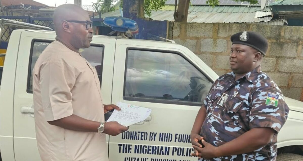 Foundation donates patrol vehicle, money to Abuja police division